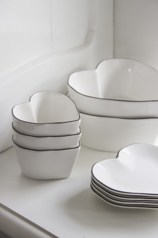 Bastion Collections Schüssel “Heart black edge” S – Bild 3