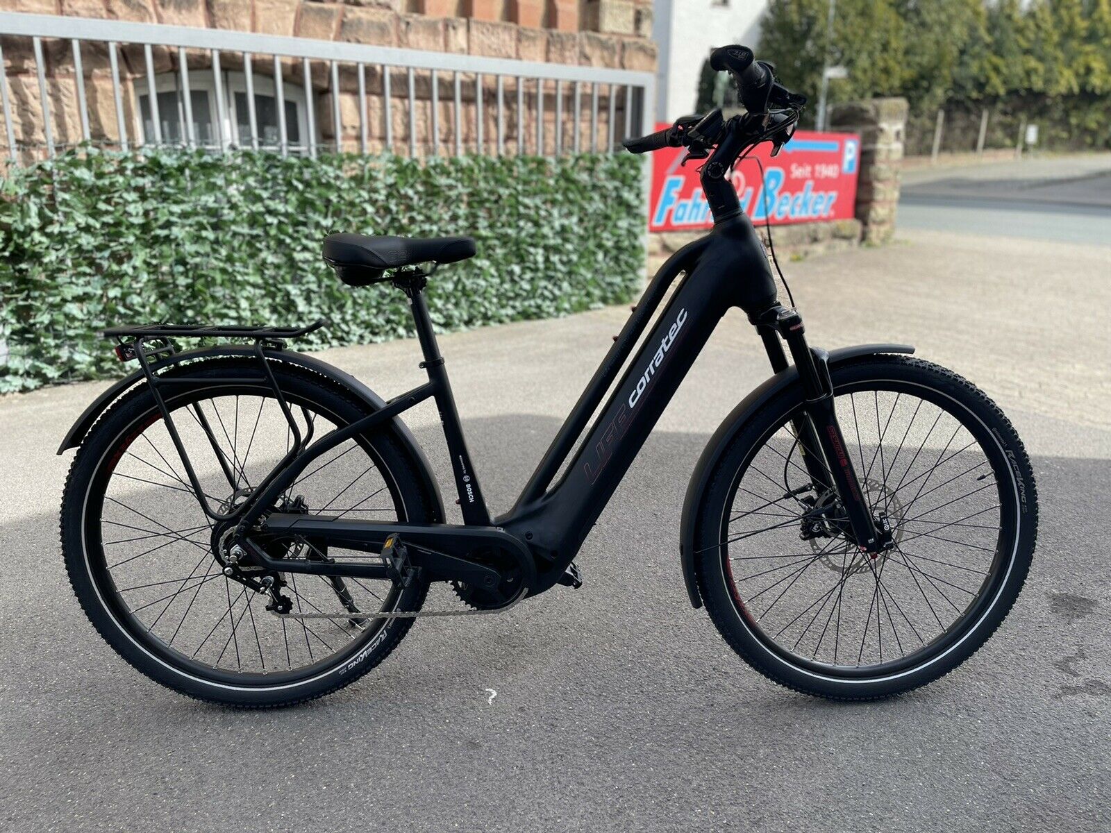 Corratec Life CX7 Enviolo Schaltung Bosch Performance -Bosch Akku 750WH Damen E-bike Elektrofahrrad-Schwarz