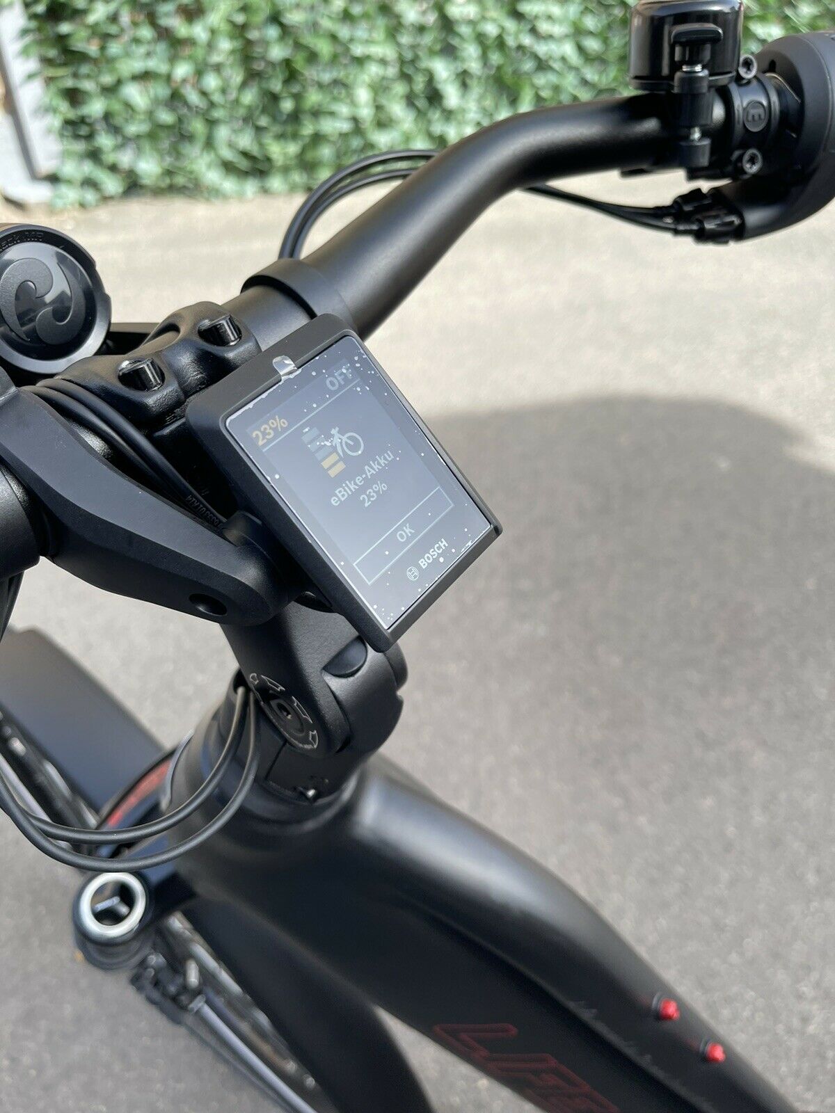 Corratec Life CX7 Enviolo Schaltung Bosch Performance -Bosch Akku 750WH Damen E-bike Elektrofahrrad-Schwarz – Bild 5